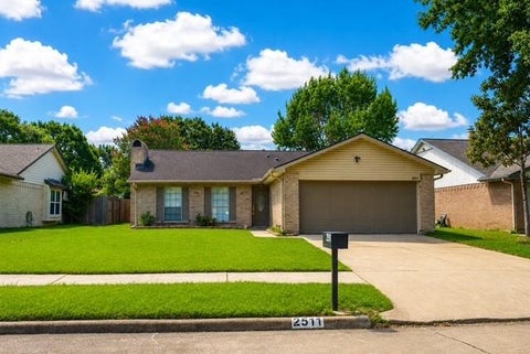 Photo of 2511 Maple Tree Court, Stafford, TX 77477 (MLS # 69717294)