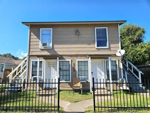 Photo of 5008 Avenue S #3, Galveston, TX 77551 (MLS # 4791223)