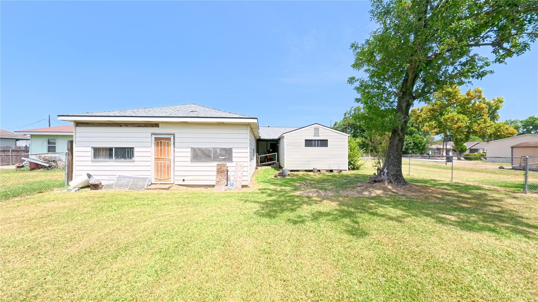 2116 Allen Lane