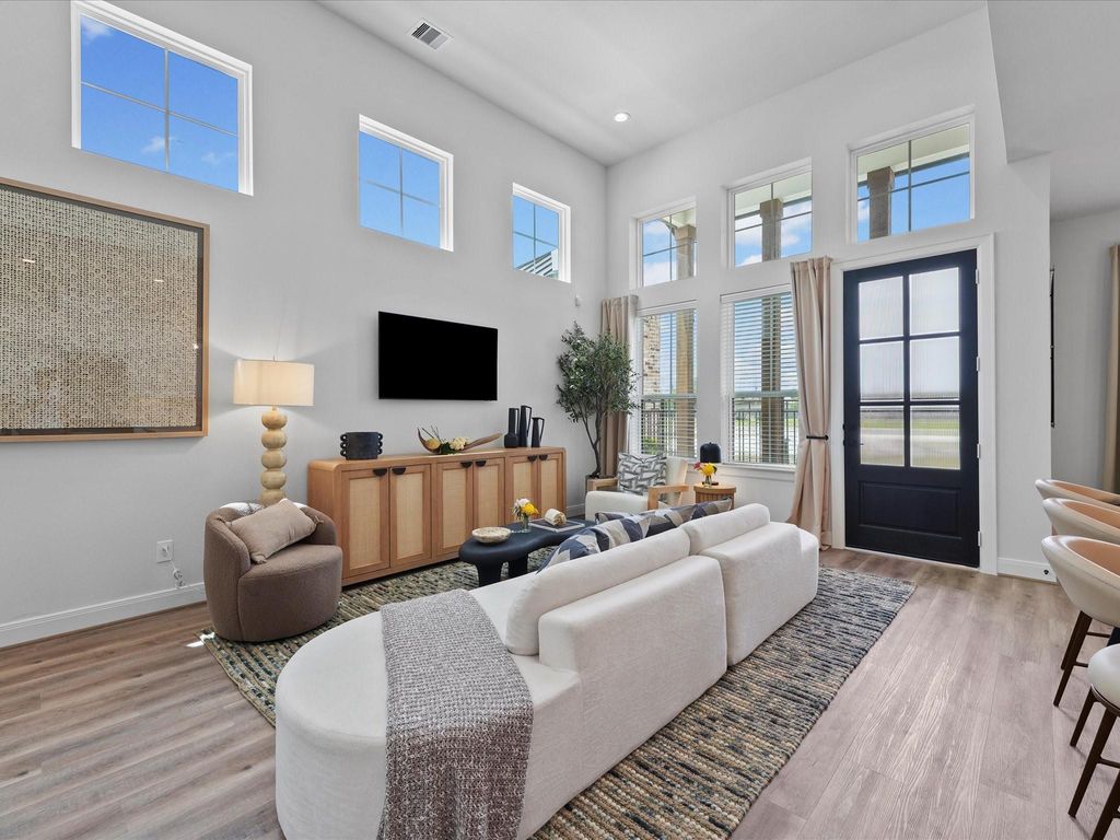 Photo of 9218 Washington Heights Street, Houston, TX 77063 (MLS # 74215340)