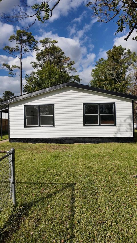 Photo of 9231 Viscaro Lane, Humble, TX 77396 (MLS # 6145931)