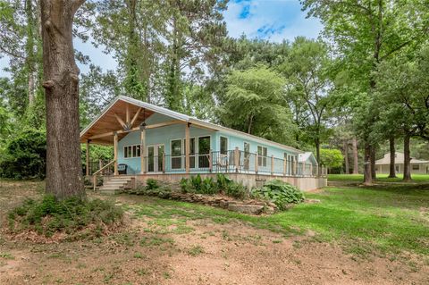 Photo of 110 N Bailey Street, Trinity, TX 75862 (MLS # 85344432)