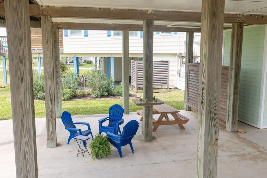 Photo of 4106 Temprano Dr, Galveston, TX 77554 (MLS # 83280984)