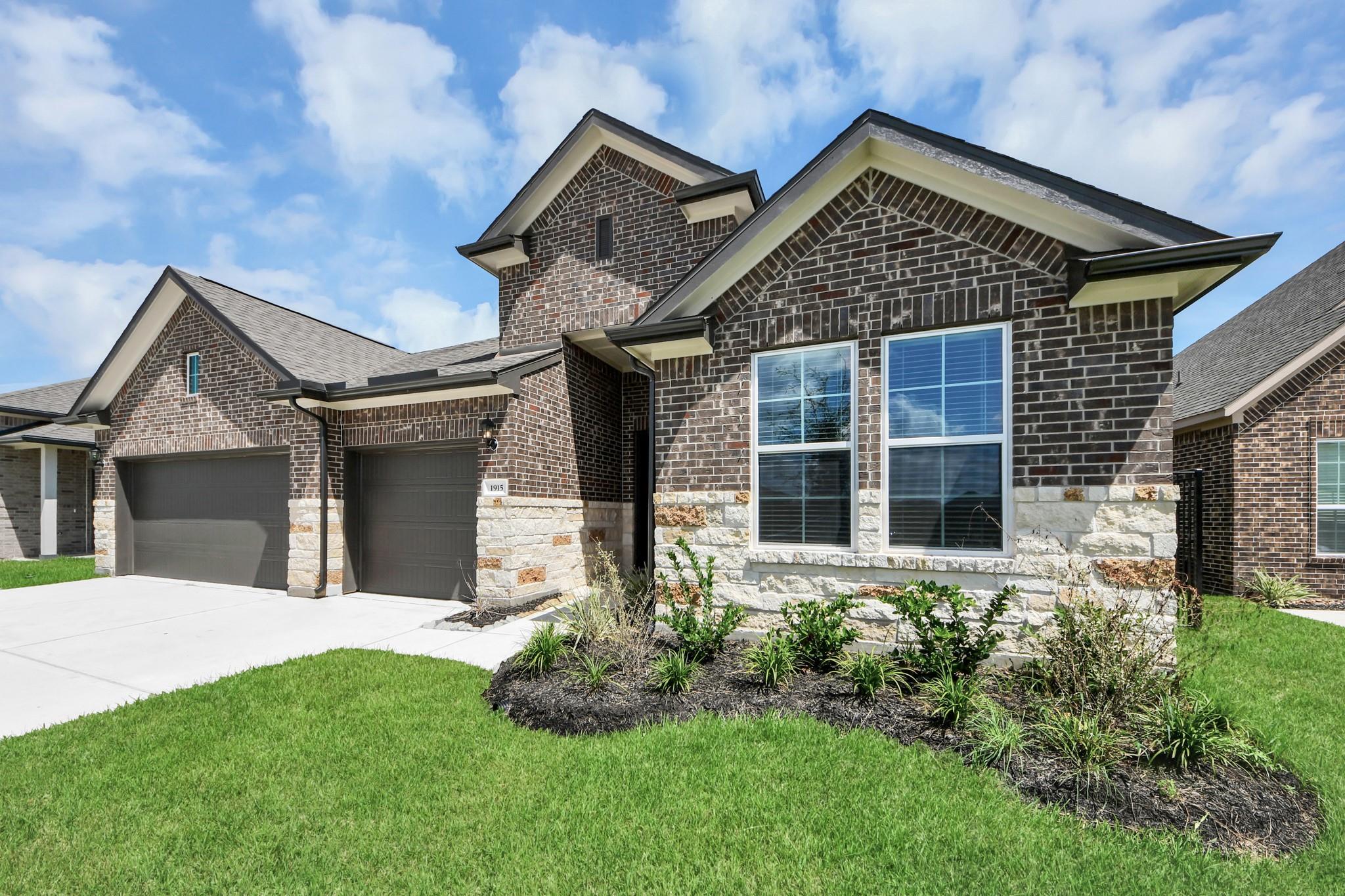 1915 Tioga View Drive