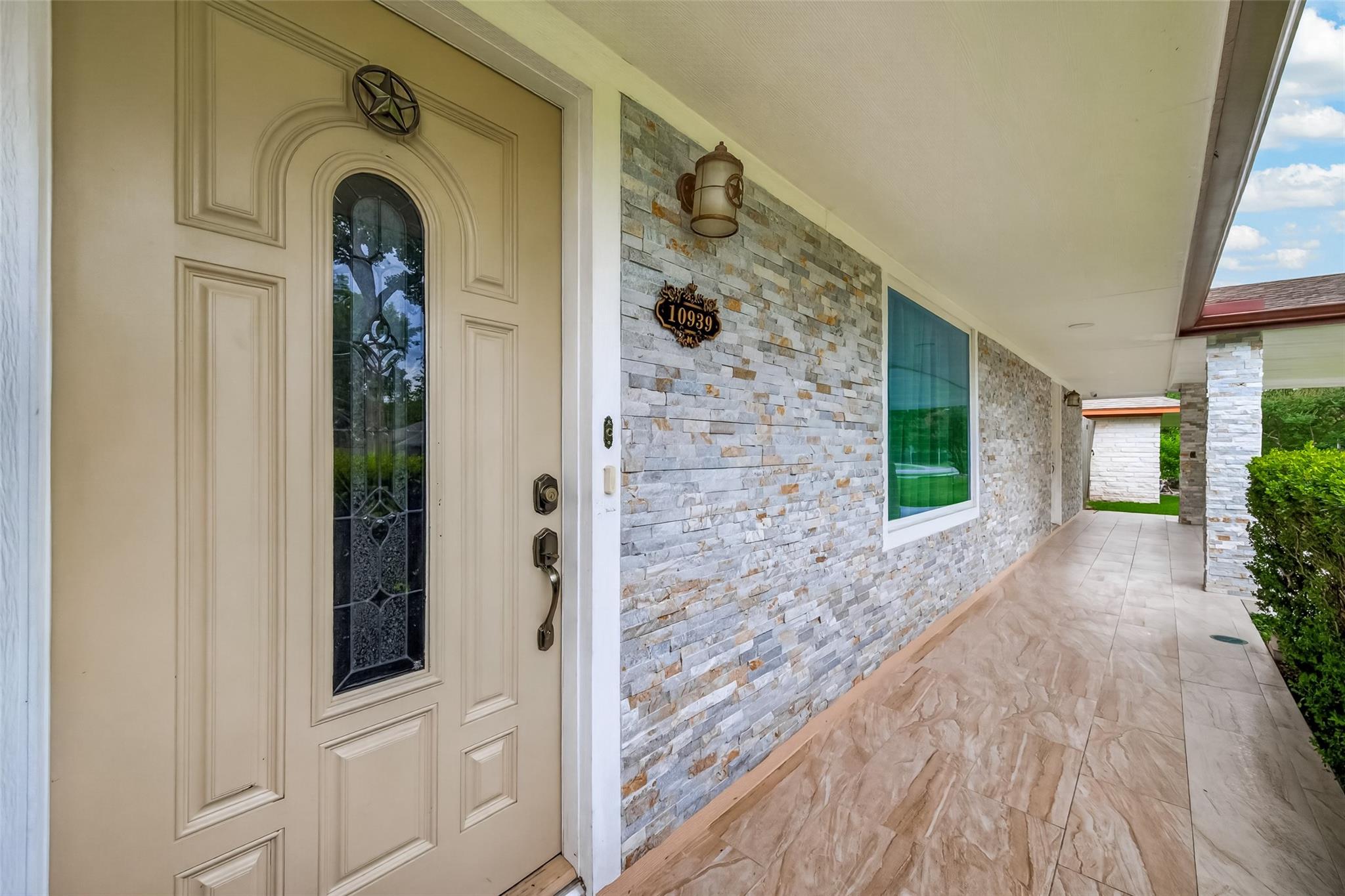 10939 Timberoak Drive
