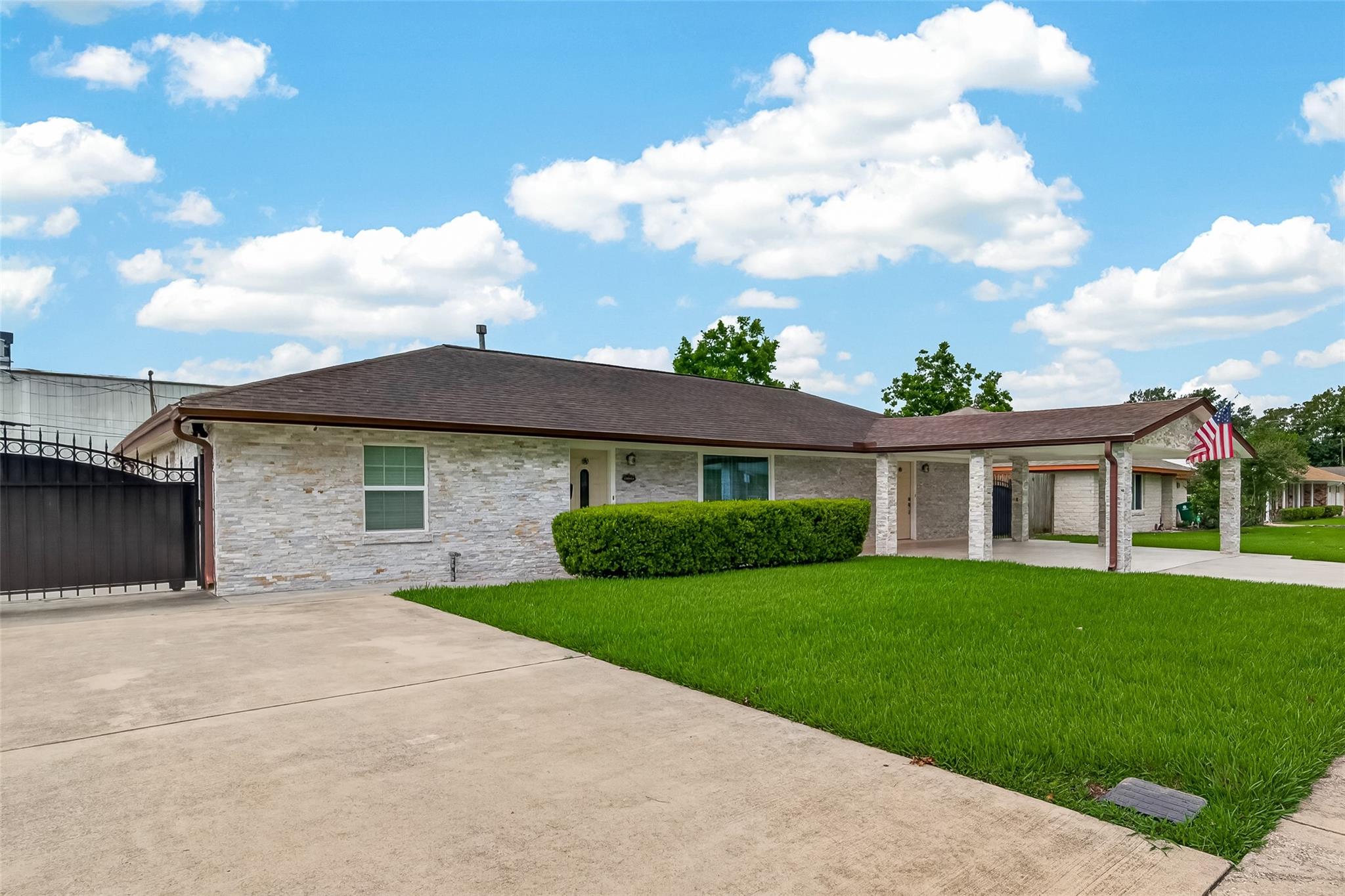 10939 Timberoak Drive