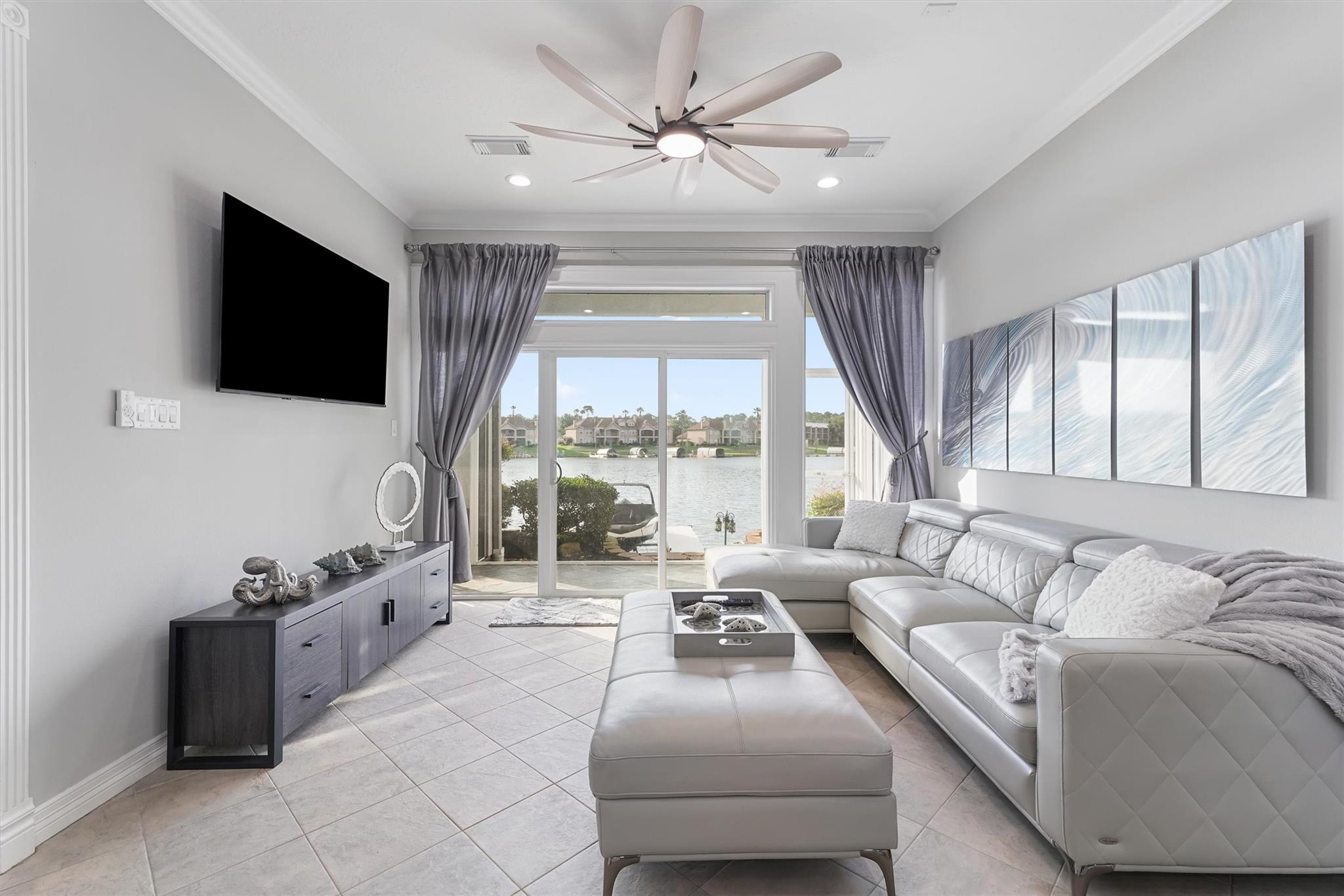168 Lake Point Boulevard A101
