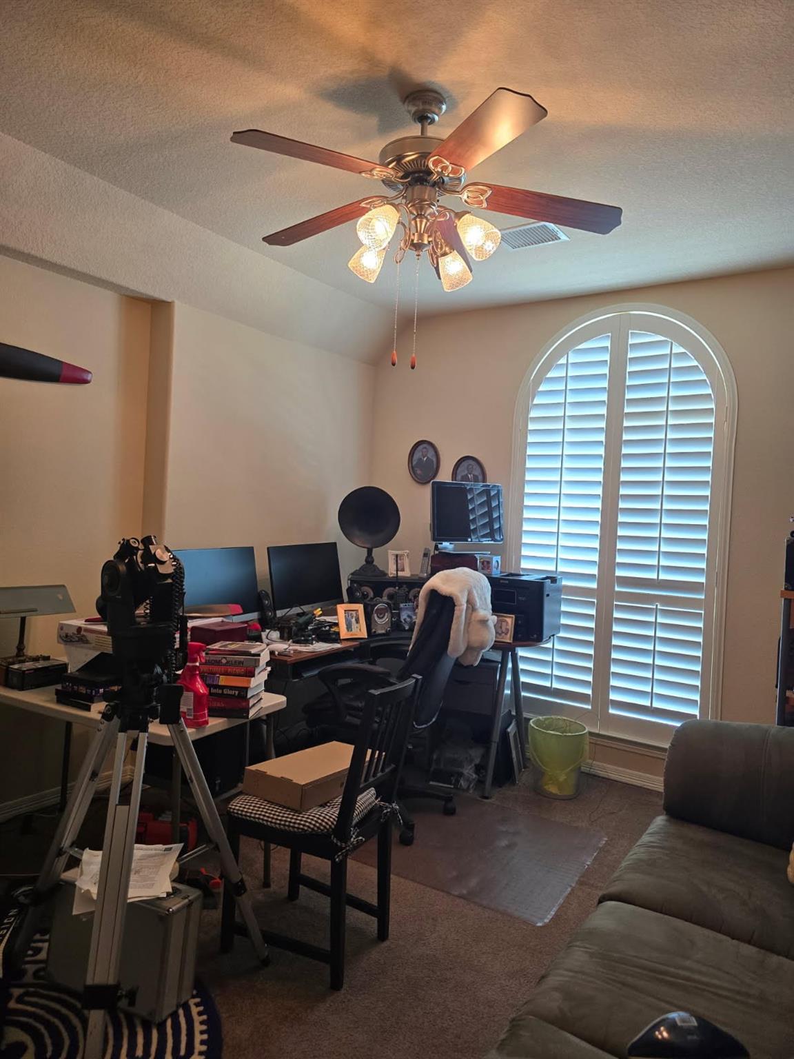 2 Stickley Court