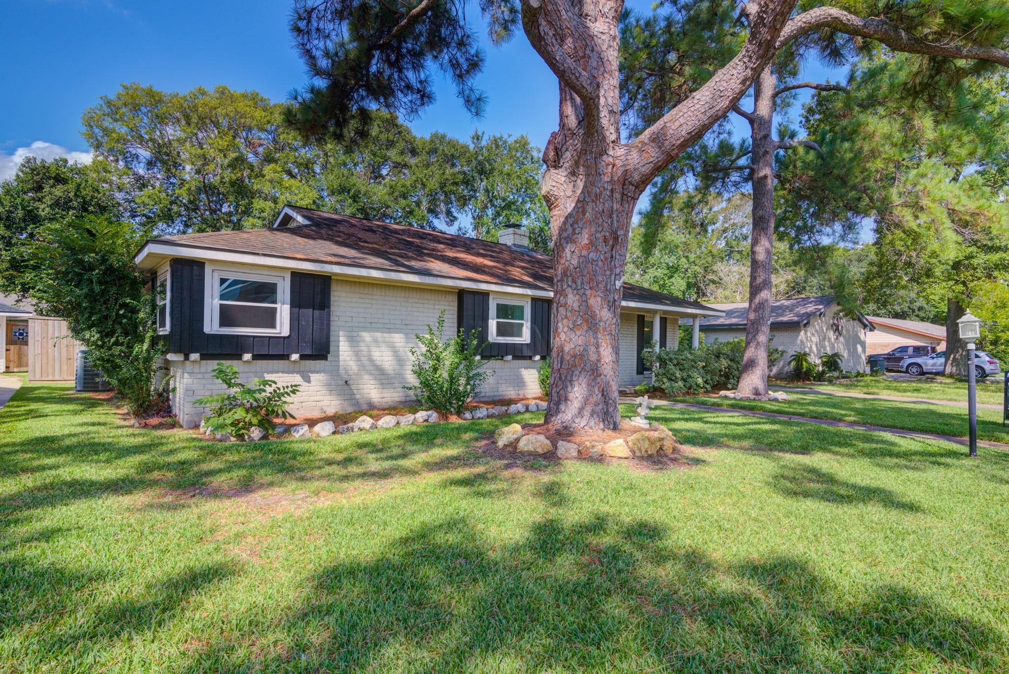 18222 Point Lookout Drive