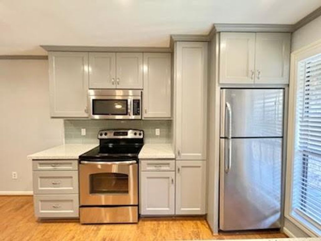 Photo of 1311 Antoine Drive #208, Houston, TX 77055 (MLS # 72751023)