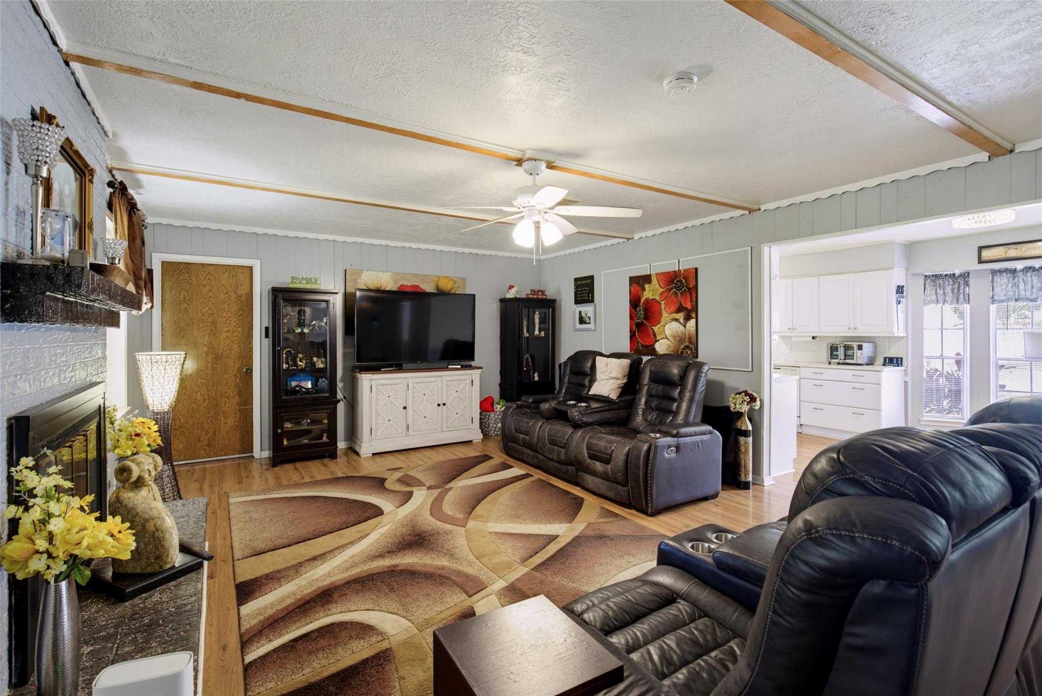 1912 Winding Creek Drive