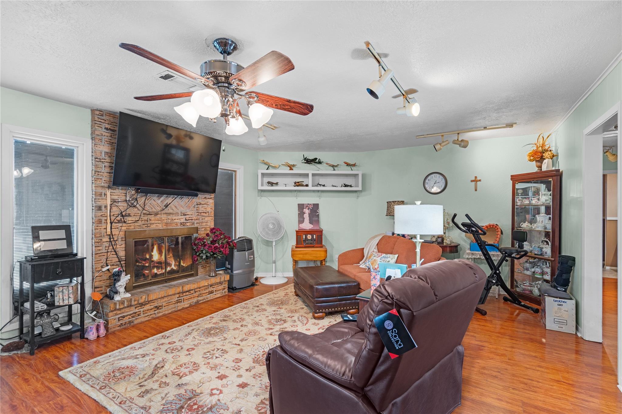 2521 Pickerton Drive