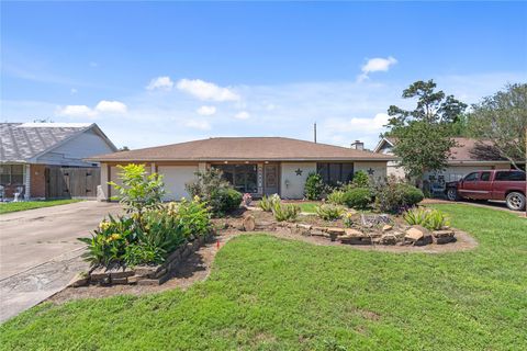 Photo of 2521 Pickerton Drive, Deer Park, TX 77536 (MLS # 8417196)