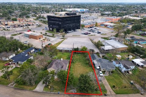 216 W Curtis Avenue Pasadena TX 77502