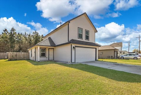 Homes For Sale - 802 Road 5138<br/> Cleveland, TX 77327