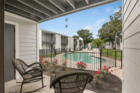 13151 Walden Road 161 Montgomery TX 77356