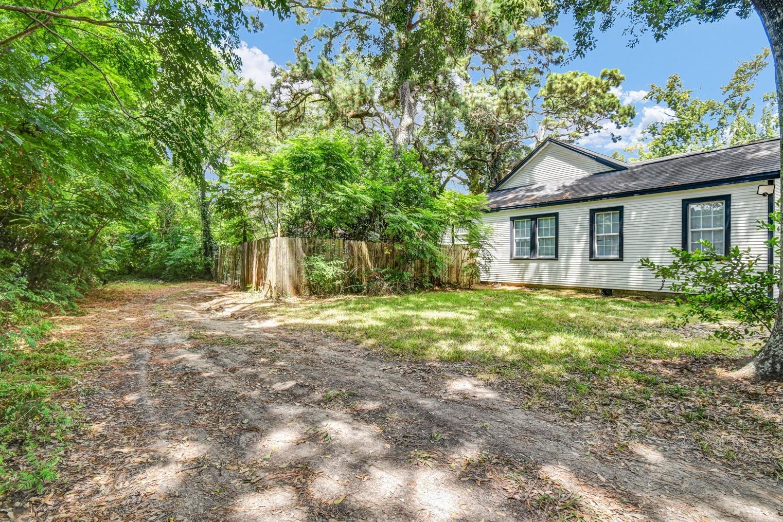 2642 Cedar Drive