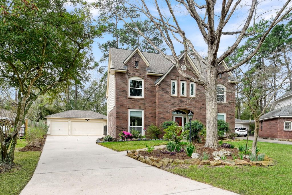 Photo of 92 S Bonneymead Circle, The Woodlands, TX 77381 (MLS # 49893938)