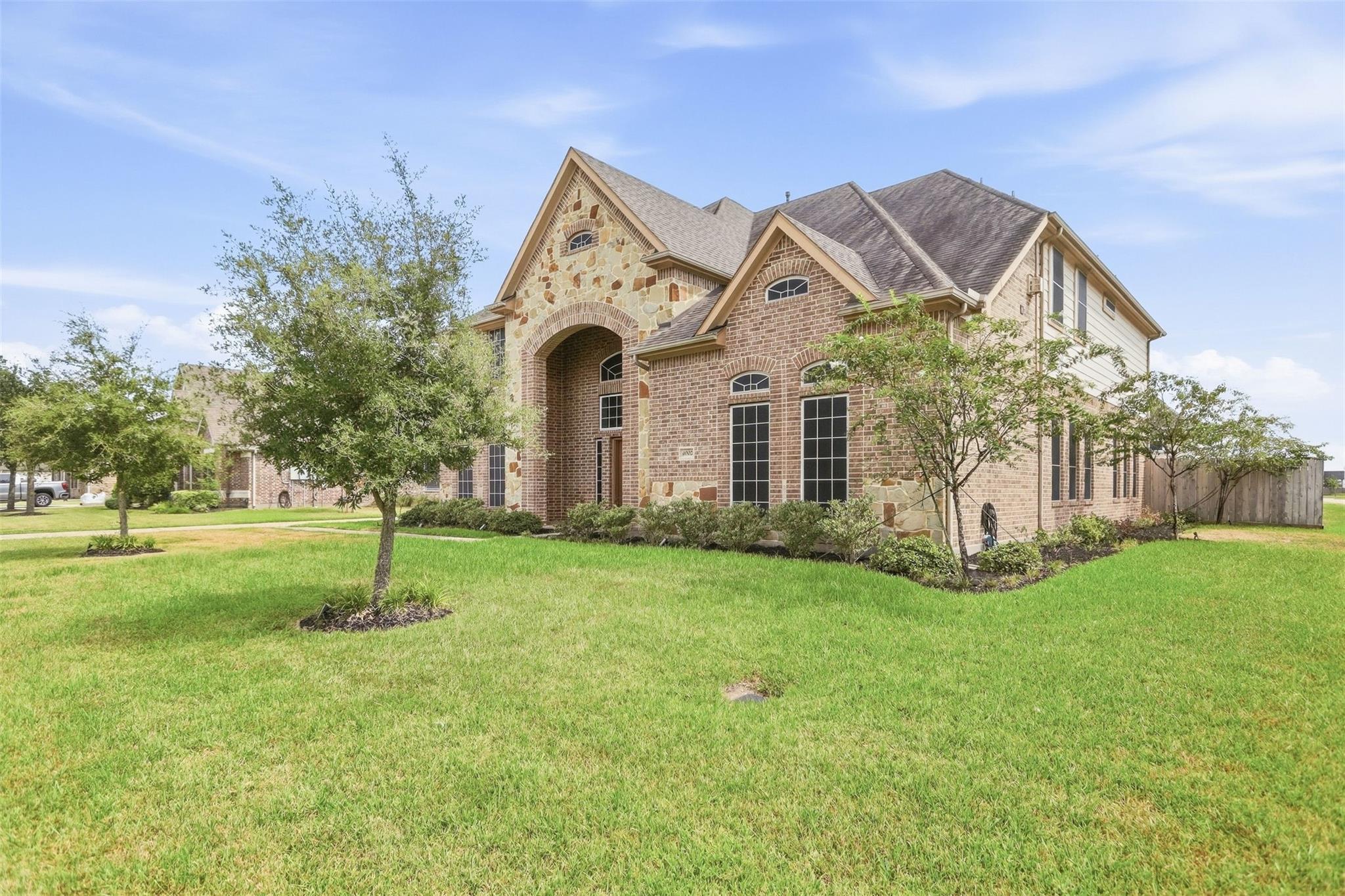 4002 Broadmoor Drive