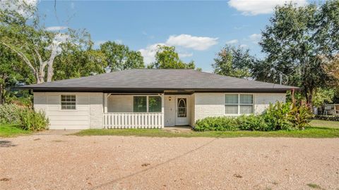 Photo of 25203 Lakeview Road, Katy, TX 77494 (MLS # 14706984)