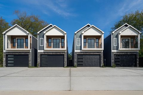 Photo of 2427 Parker Road, Houston, TX 77093 (MLS # 22949579)