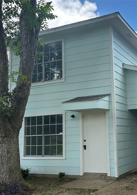 Photo of 804 Ward Street, Rosenberg, TX 77471 (MLS # 55914919)