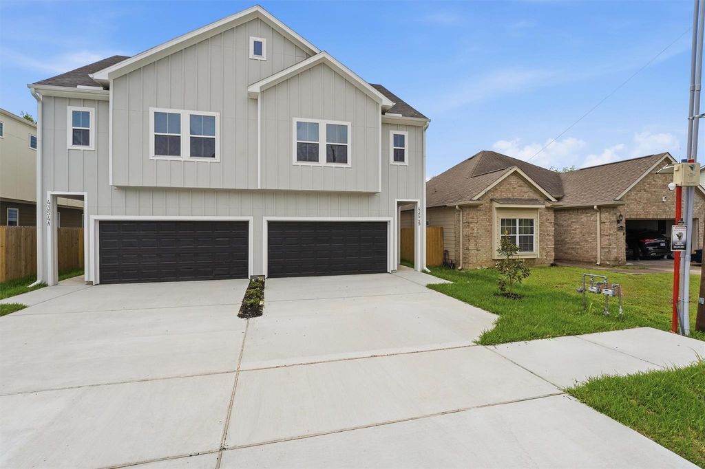 Photo of 4354 Clover Street #B, Houston, TX 77051 (MLS # 77665864)