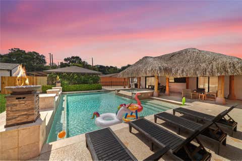 Photo of 5727 Capello Dr DR, Houston, TX 77035 (MLS # 65176359)