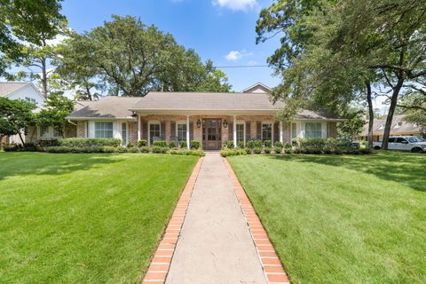12702 Old Oaks Drive Houston TX 77024