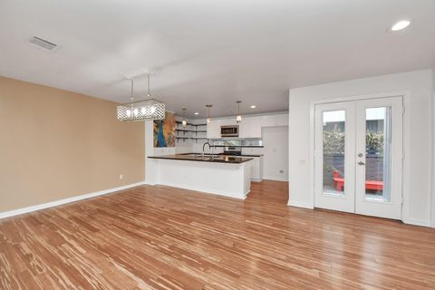 Tiny photo for 1428 Bailey Street, Houston, TX 77019 (MLS # 14109846)