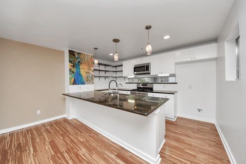 Tiny photo for 1428 Bailey Street, Houston, TX 77019 (MLS # 14109846)