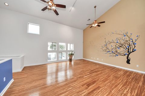 Tiny photo for 1428 Bailey Street, Houston, TX 77019 (MLS # 14109846)