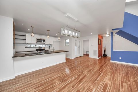 Tiny photo for 1428 Bailey Street, Houston, TX 77019 (MLS # 14109846)