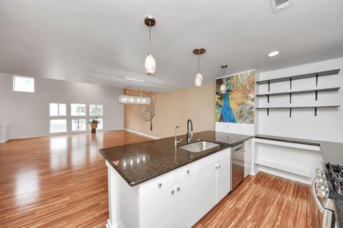 Tiny photo for 1428 Bailey Street, Houston, TX 77019 (MLS # 14109846)