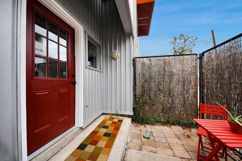 Tiny photo for 1428 Bailey Street, Houston, TX 77019 (MLS # 14109846)