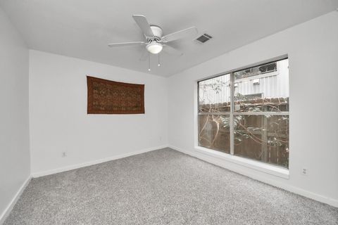 Tiny photo for 1428 Bailey Street, Houston, TX 77019 (MLS # 14109846)