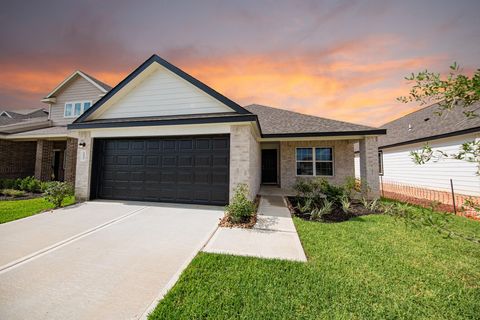 Photo of 16547 Willow Forest Drive, Conroe, TX 77302 (MLS # 17429259)