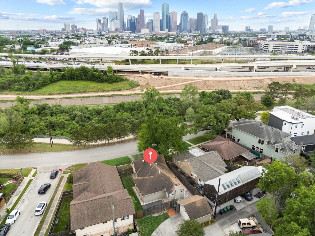 Photo of 2108 White Oak Drive, Houston, TX 77009 (MLS # 66447085)