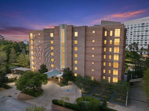 Photo of 3 Waterway Court #1B, The Woodlands, TX 77380 (MLS # 50825974)