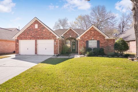 Photo of 1618 Stoney Park Drive, Houston, TX 77339 (MLS # 56557040)