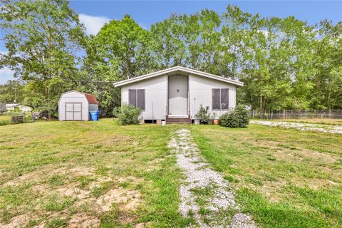 Photo of 156 County Road 3251 W, Cleveland, TX 77327 (MLS # 30364082)