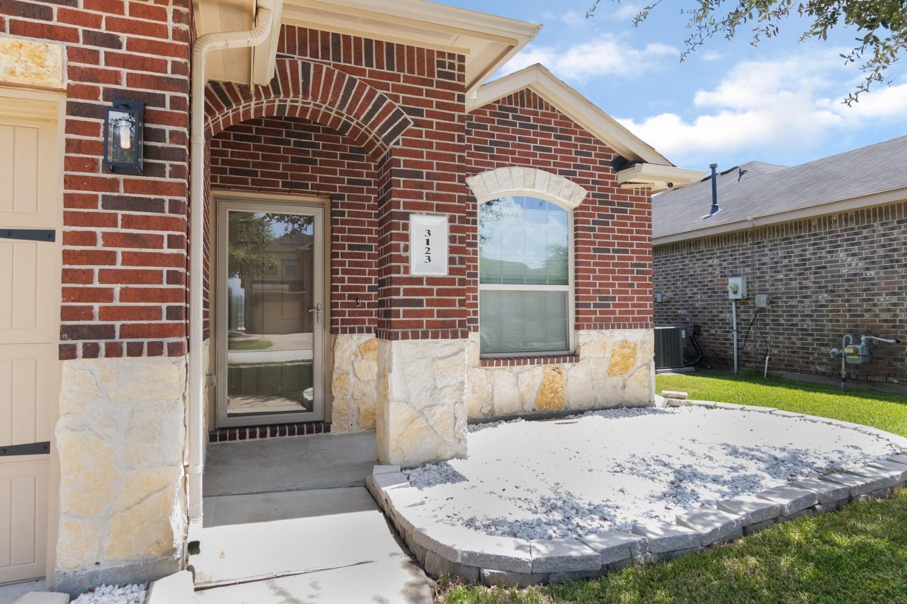 3123 Hurst Green Lane