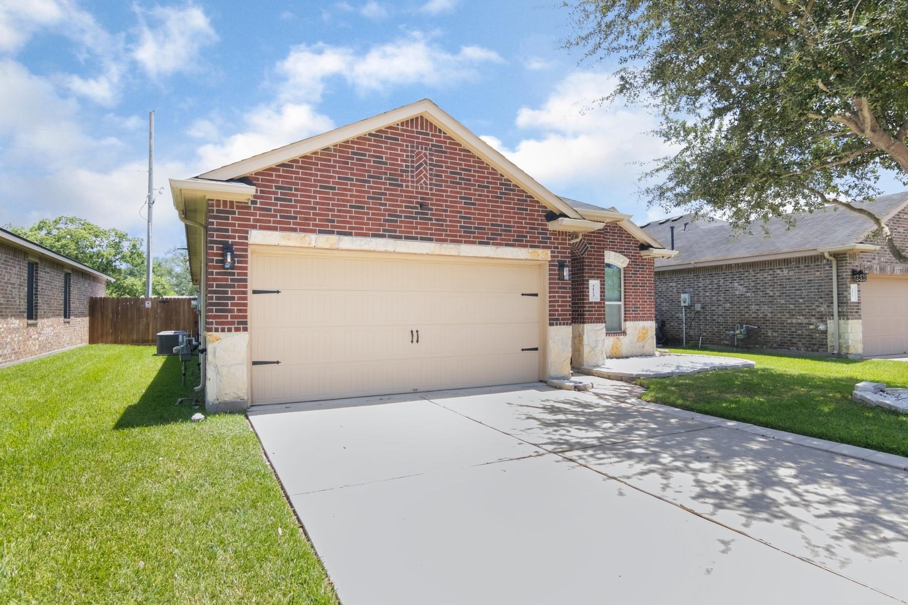 3123 Hurst Green Lane