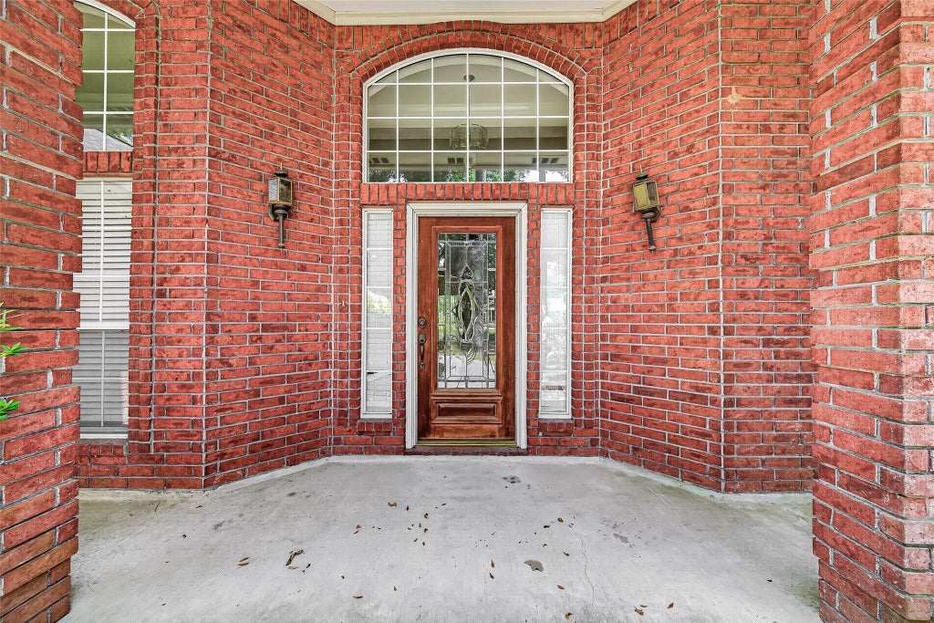 Photo of 2314 Carriage Run E, Conroe, TX 77384 (MLS # 51044118)