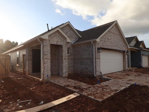 Homes For Sale - 5942 Texas Sun Drive<br/> Fort Bend County, Fulshear, TX 77441