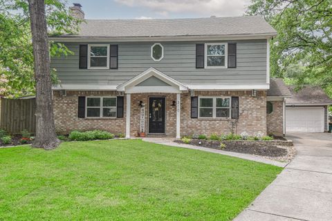 Photo of 310 Prince Of Wales Street, Conroe, TX 77304 (MLS # 17728649)