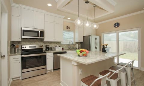 Homes For Sale - 3533 Mount Pleasant Street<br/> Houston, TX 77021