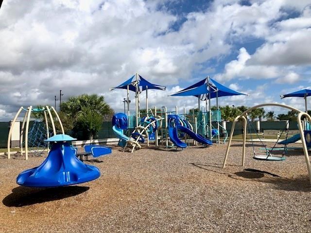 2821 Golden Isle Drive