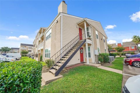 Photo of 2750 Holly Hall Street #1920, Houston, TX 77054 (MLS # 9720744)