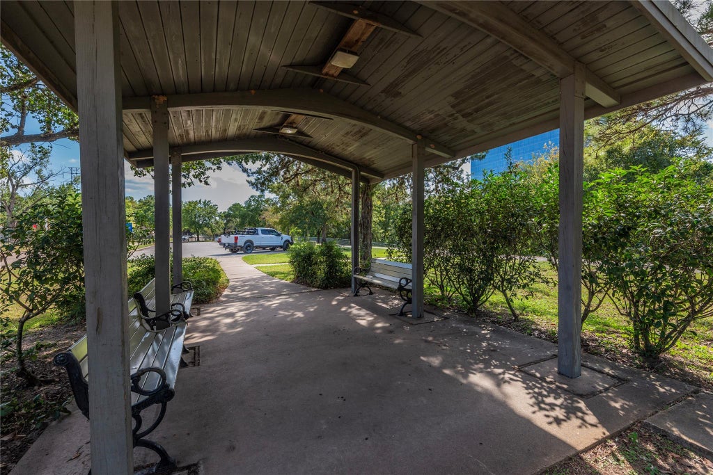 Photo of 720 Memorial Mews Street #B, Houston, TX 77079 (MLS # 86946486)